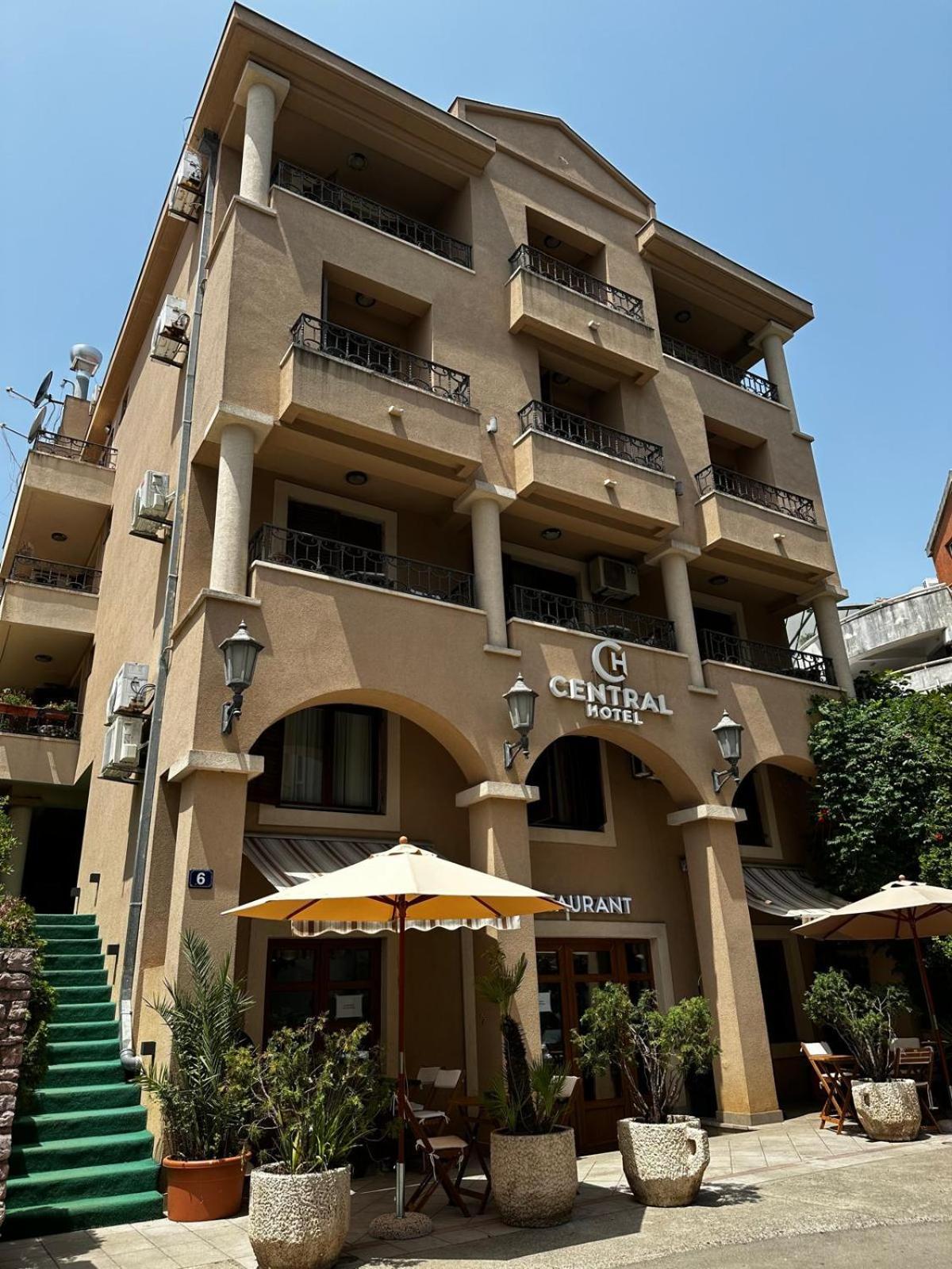 Central Hotel-Будва Екстериор снимка